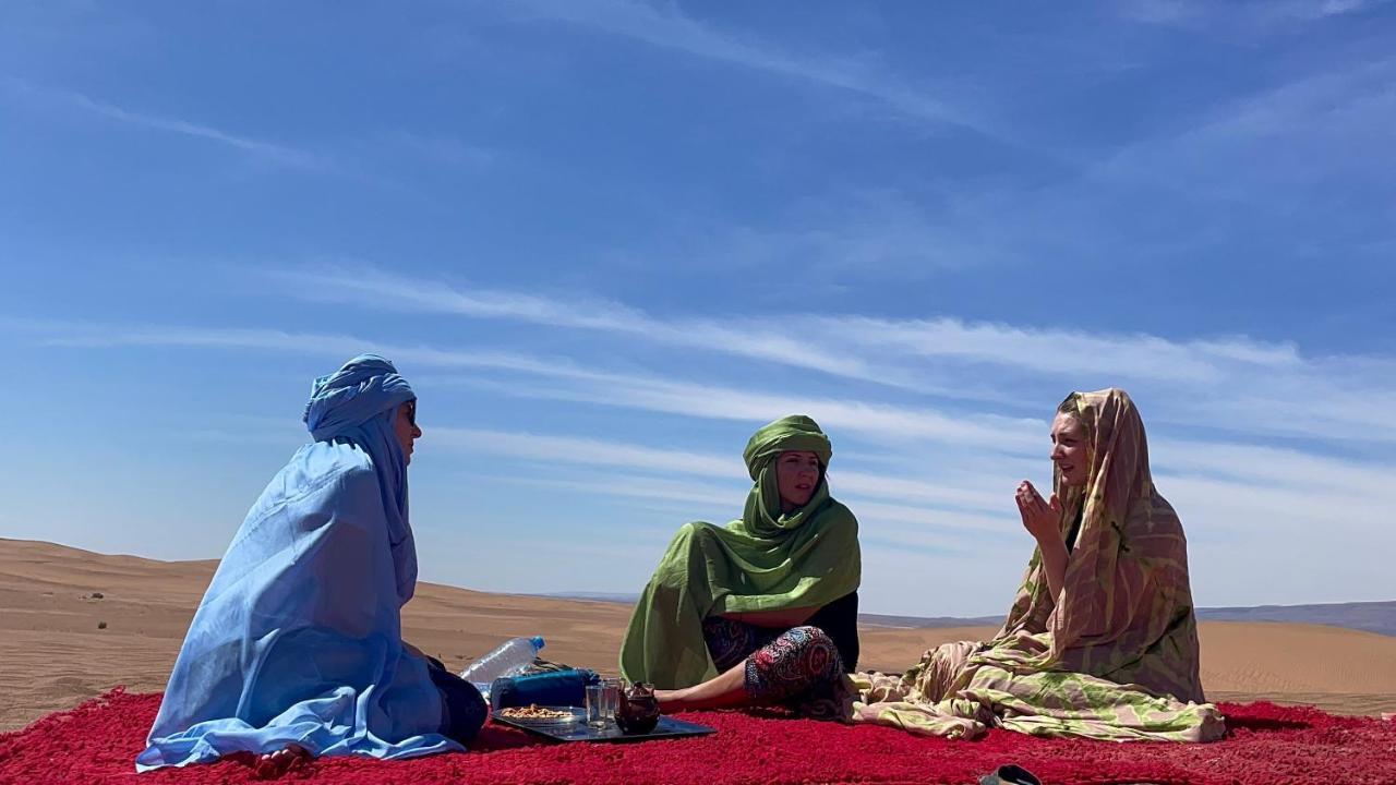 Bivouac Les Nomades & Foum Zguid To Chegaga Tours 호텔 외부 사진